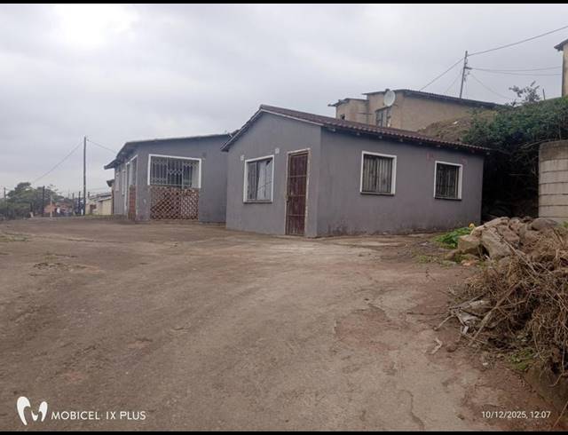 3 BEDROOM SIMPLEX FOR SALE IN FOLWENI